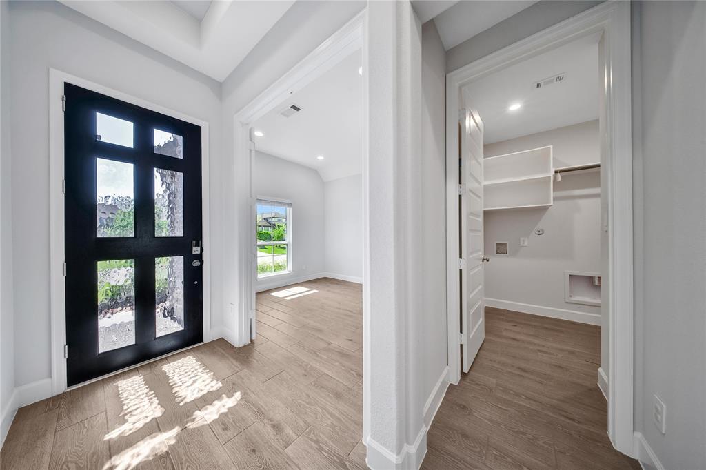 Foto principal - 615 Sand Branch Dr