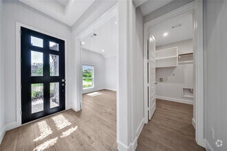 Building Photo - 615 Sand Branch Dr