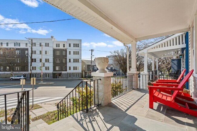 Building Photo - 2602 30th St NE