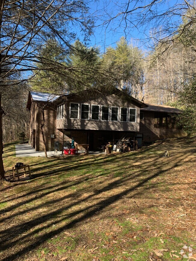 Apartments For Rent in Murphy NC with Wheelchair Access 1 Rentals