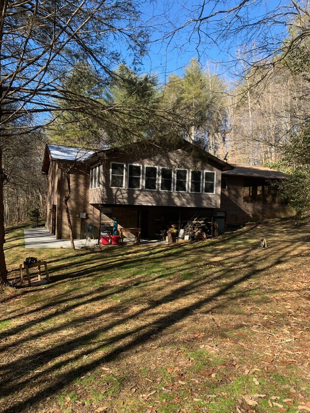 Primary Photo - 2741 W US Highway 64