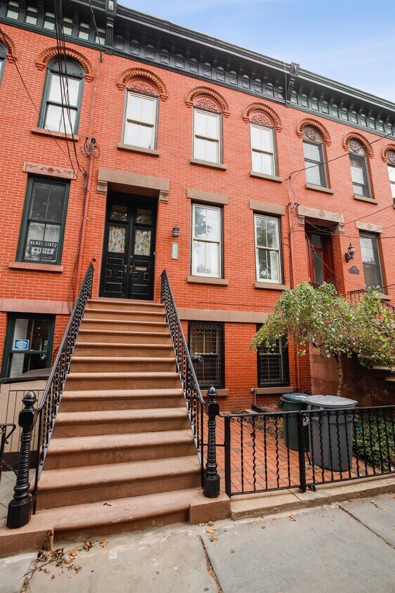 Foto principal - 1313 Garden St