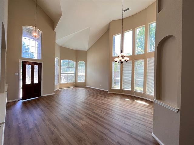 Building Photo - 425 Cypress Hill Dr