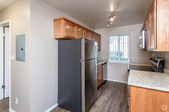 Interior Photo - Peachwood