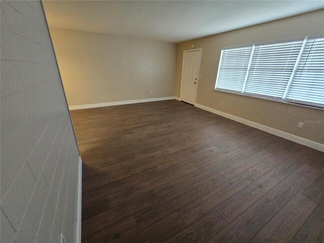 Foto del edificio - 1320 Moreland Dr