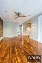 Building Photo - 350 W 21st St