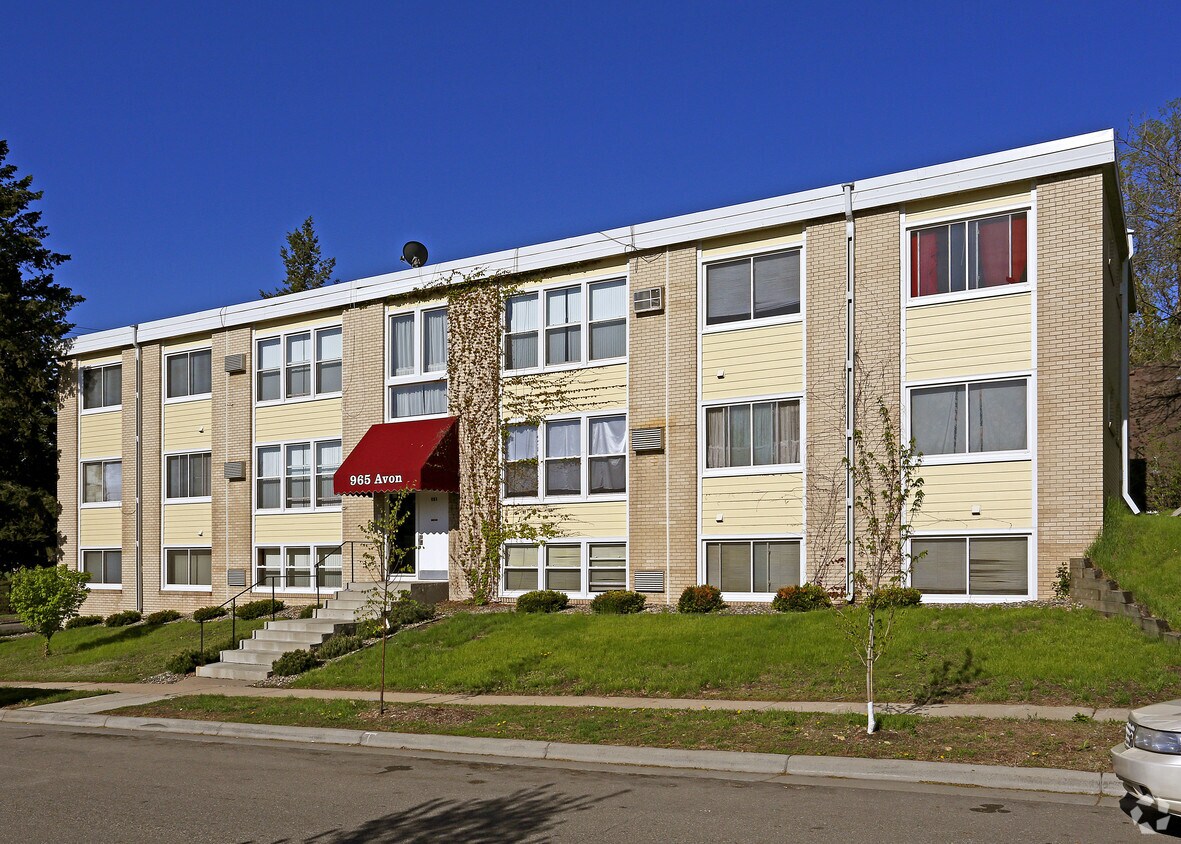 Primary Photo - 965 Avon St N