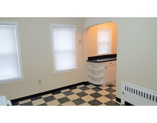Foto del edificio - 232 Blue Hills Pkwy