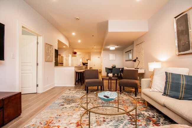 Foto del edificio - 1387 Washington St