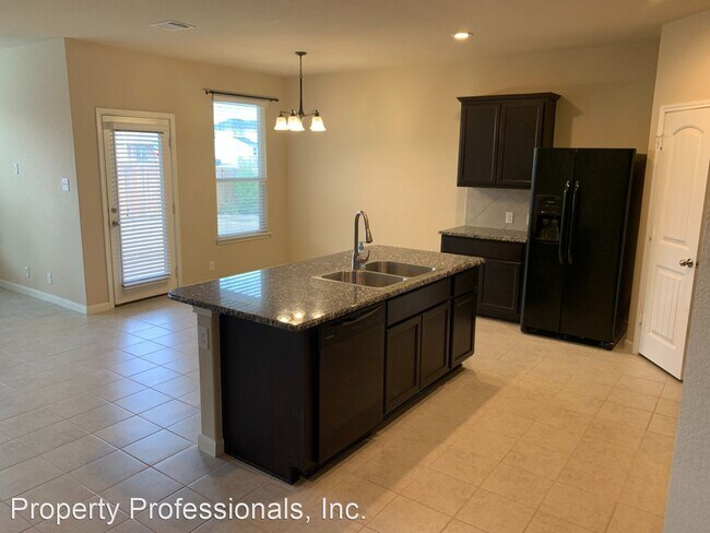 Building Photo - 3 br, 2 bath House - 479 Willow Arch
