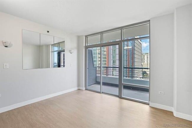Building Photo - Urban Living in the Heart of Little Italy – 2 Bed / 1 Bath Condo at Acqua Vista