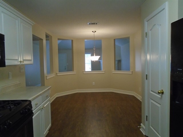 Foto del edificio - 513 Brookstone Way