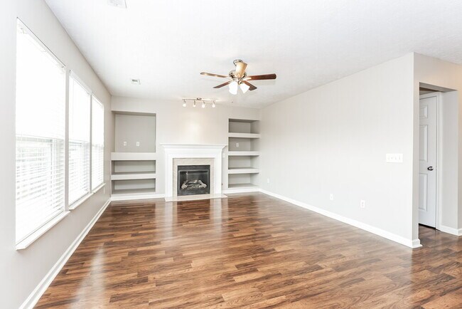 Foto del edificio - 909 Grand Oak Dr