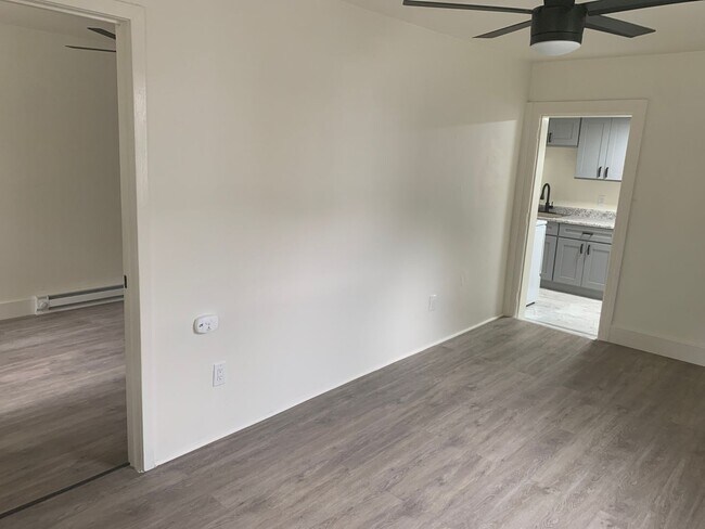 Foto del edificio - 1 Floor 1 Bedroom, Garage York City SD