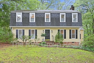 Building Photo - 2016 Raintree Dr