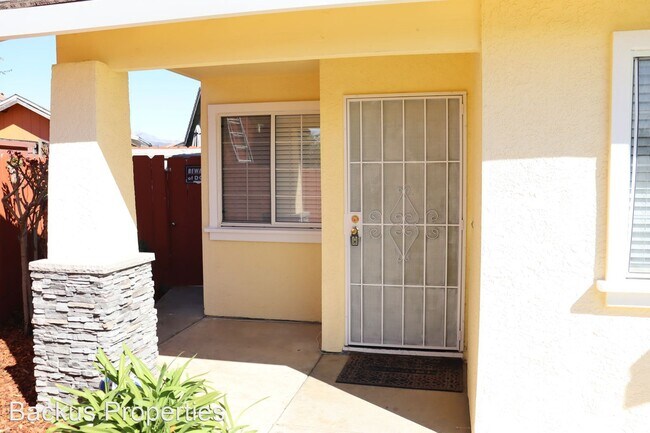 Foto del edificio - 4 br, 2 bath House - 1266 Camarillo Ct.