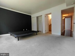 Building Photo - 226 Spring House Ln