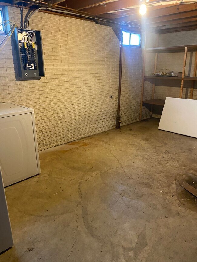 Building Photo - 412/414 N 27th St