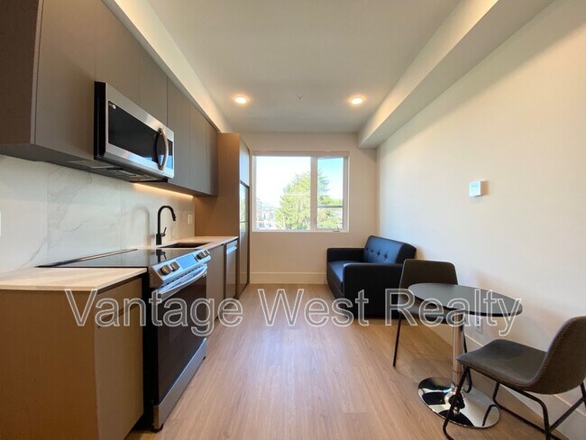 Photo du bâtiment - 720-720 K. L. O. Rd