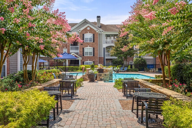 Building Photo - Verdant Peachtree Creek