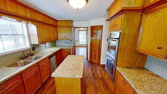 Building Photo - 6302 Greenvale