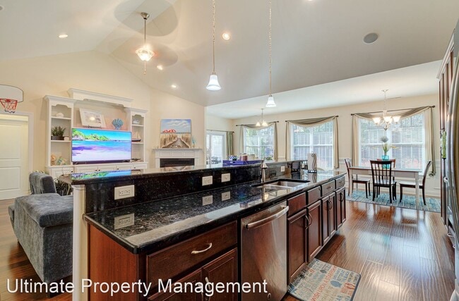 Building Photo - 4 br, 3 bath House - 1149 Spring Glen