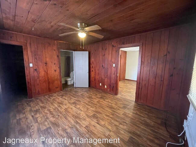Foto del edificio - 1 br, 1 bath House - 417 W Logan St