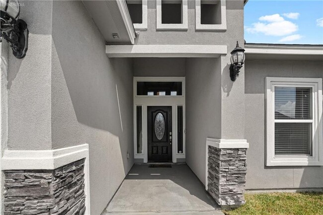 Building Photo - 3921 Woodhouse Ln