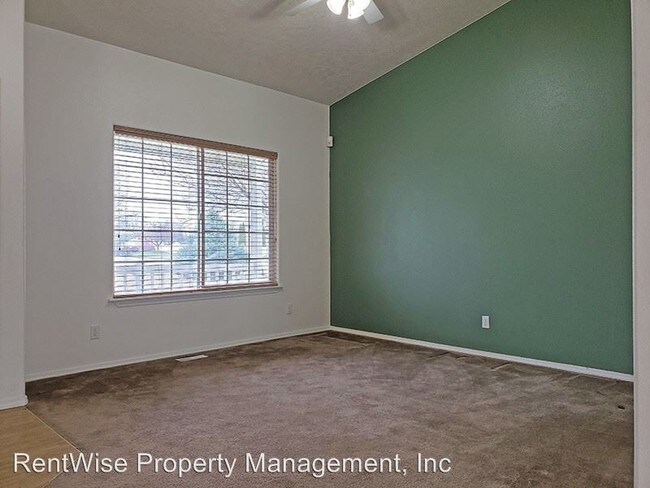 Foto del edificio - 3 br, 3 bath House - 668 N Quarter Moon Ave