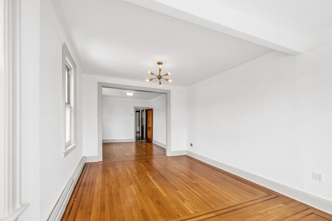 Foto del edificio - 1012 74th St