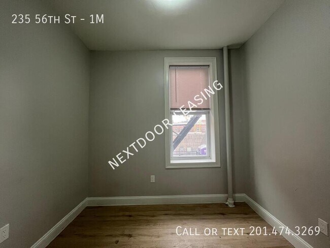 Foto del edificio - 235 56th St