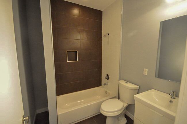 Foto del edificio - 4049 Spring Garden St