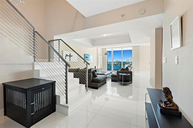 Foto del edificio - 3301 NE 183rd St