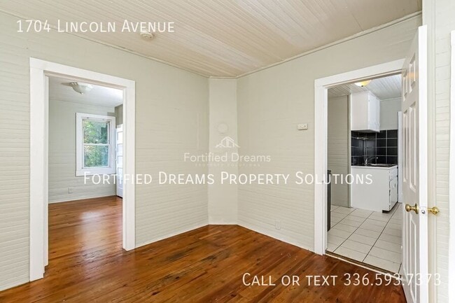Foto del edificio - 1704 Lincoln Ave