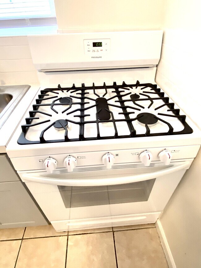 3515 Fred Wilson Ave Unit 8, El Paso, TX 79904 Room for Rent in El