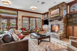 Building Photo - The Lodge at Peasley Canyon