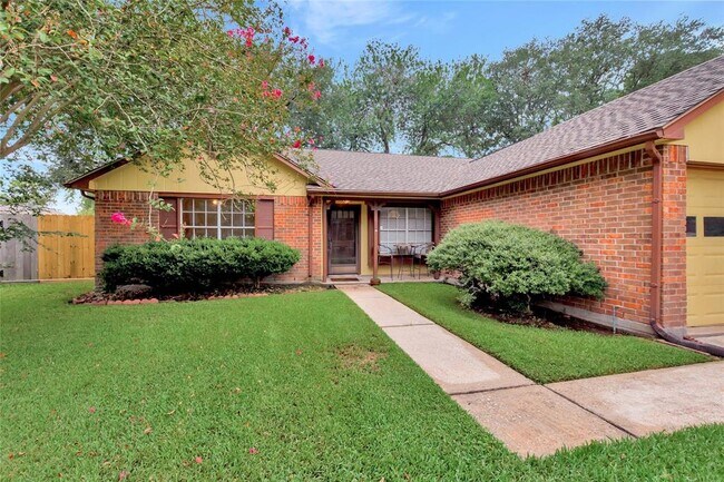 Foto del edificio - 415 Pine Mills Dr