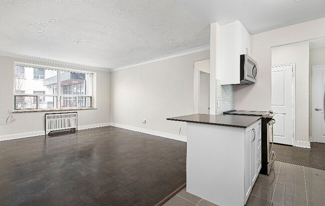 Building Photo - 150 Dowling Avenue