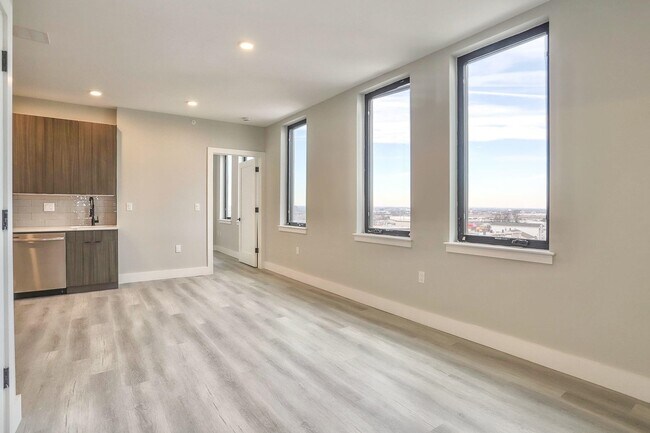 Building Photo - 3516 John F. Kennedy Blvd