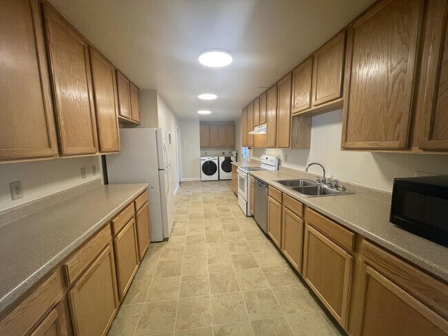 Foto del edificio - 701 S Eastside Dr