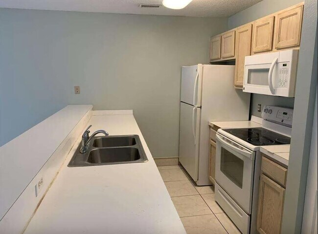 Foto del edificio - 4265 Villas Dr