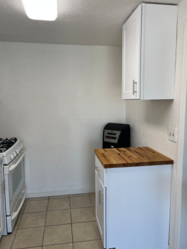 Building Photo - 1234 Moser Ave