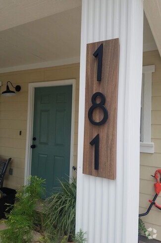 Building Photo - 181 Hampton Cove