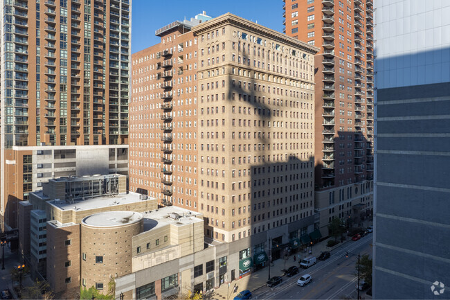 Foto del edificio - Burnham Park Plaza