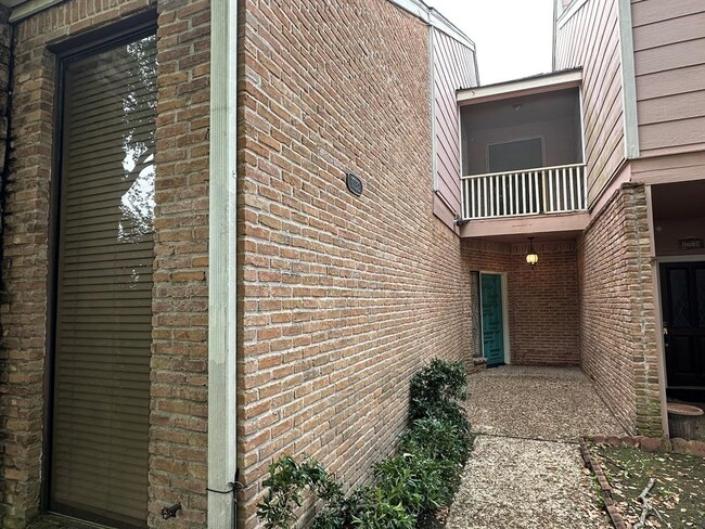 Building Photo - 17132 Beaver Springs Dr