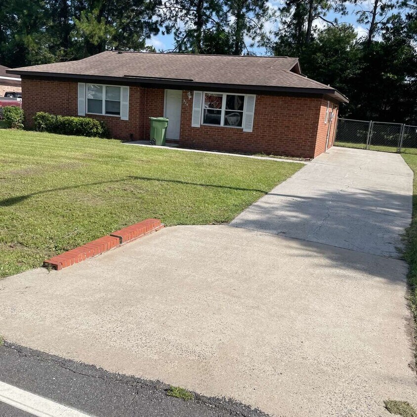 Primary Photo - Home For Rent