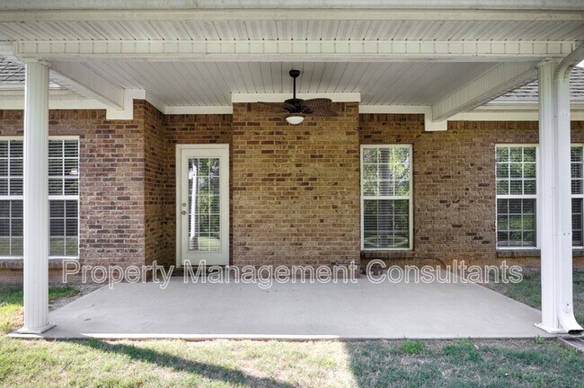 Building Photo - 108 Blackwood Dr NW