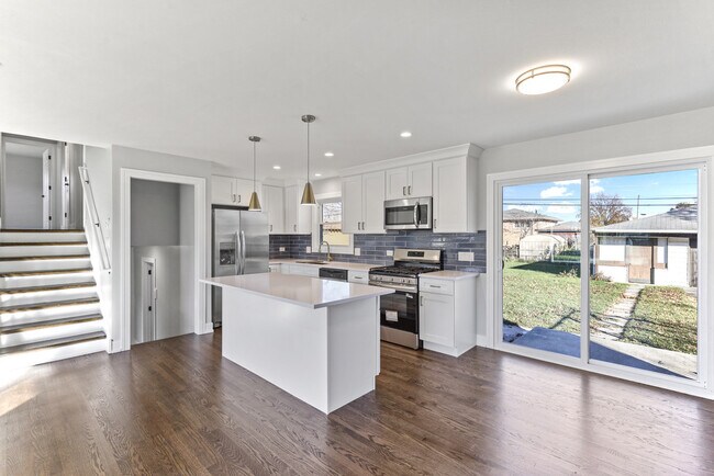 Foto del edificio - 8409 Newland Ave