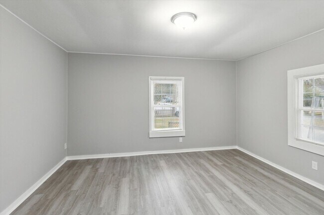 Foto del edificio - Huge Downtown 3BR (potential 4th)/2BA House For Rent