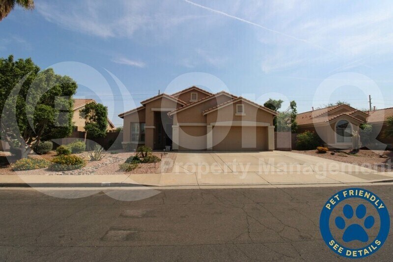 Primary Photo - 3305 E Jacinto Ave